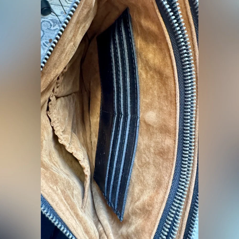 🛑SOLD🛑 Patricia Nash Black Leather Shoulder Bag with Chain Strap - Picture 8 of 15